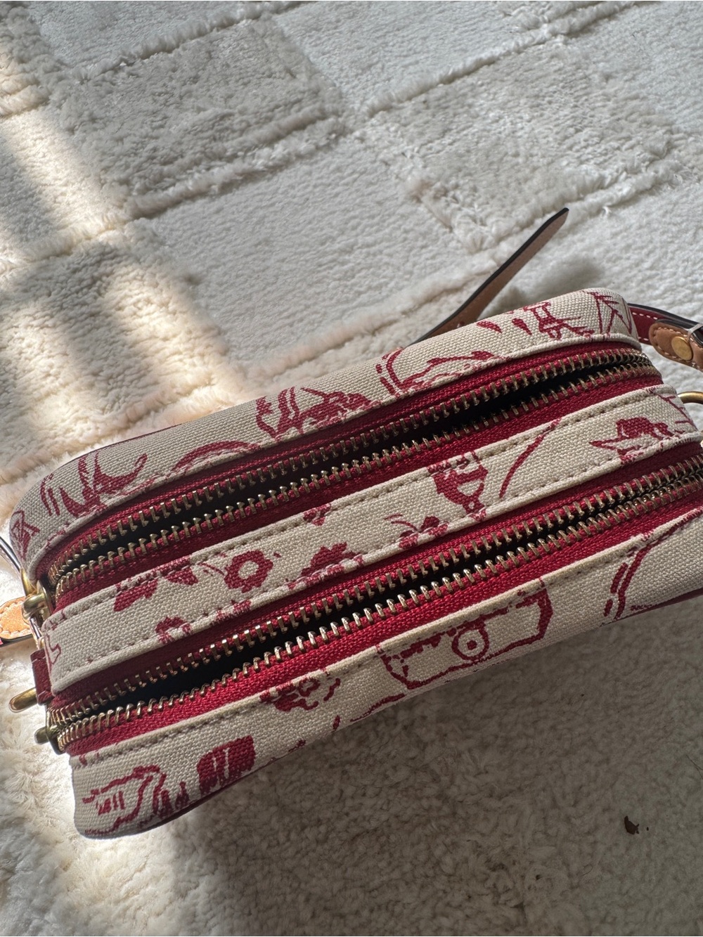 Tory Burch Embellished Travel Print Camera Bag – Red/Cream Crossbody - Picture 7 of 13